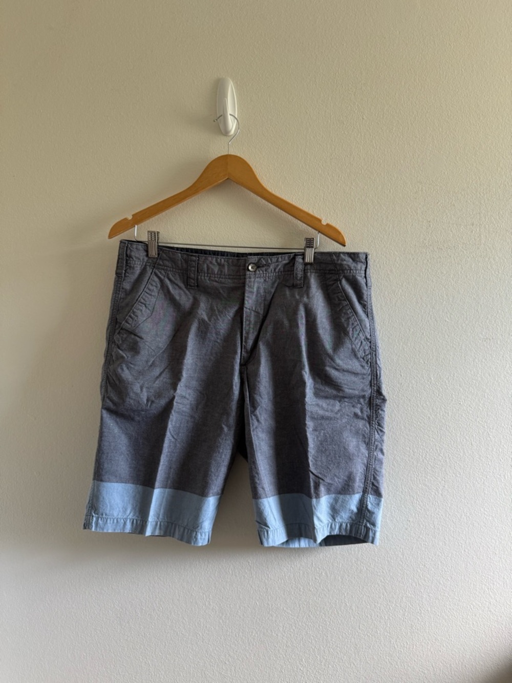 DKNY Gray Shorts with Light Blue Hem size 36